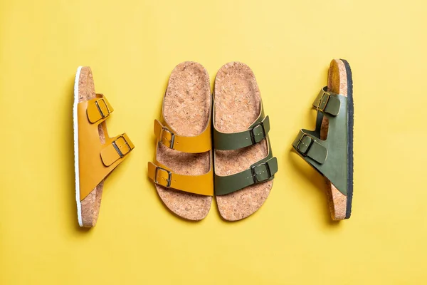 Sandalias de cuero de moda para hombres y mujeres —  Fotos de Stock