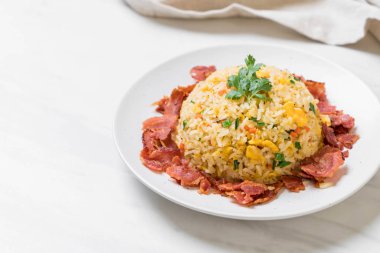 pastırmalı kızarmış pilav