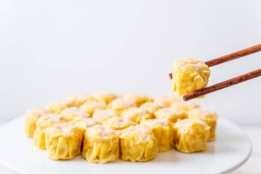 Hamur buğulanmış karides Çince