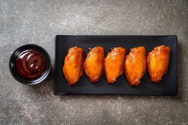 Barbekü tavuk kanadı