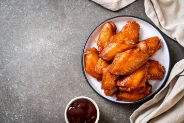 Barbekü tavuk kanadı