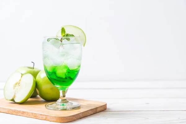 Green apple soda — Stock Photo, Image