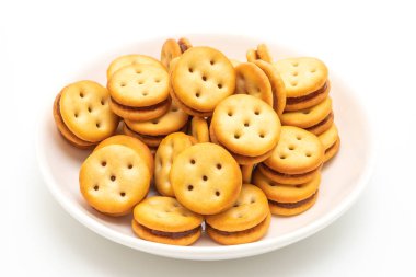 Hindistan cevizli bisküvi ve ananas reçeli.