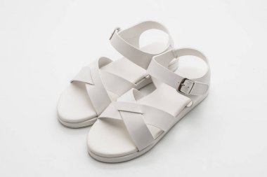 kadın deri sandalet