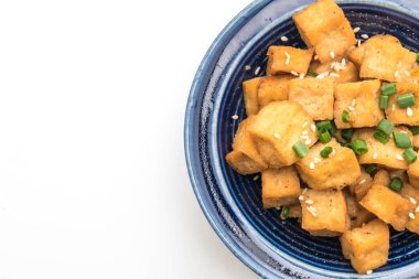 Kızarmış Tofu susam bir kase