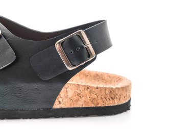 Erkek deri sandalet beyaz arka plan üzerinde