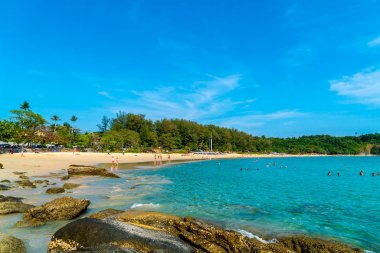 Güzel tropikal plaj ve deniz 