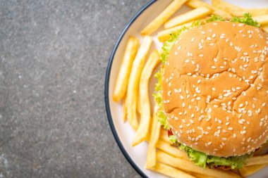 kızarmış tavuk burger