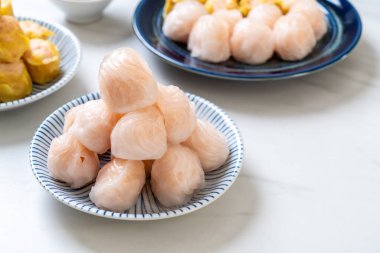 Çin karides pişmiş hamur tatlısı - Asya gıda tarzı