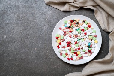 hap, ilaç, eczane, ilaç veya tıbbi plaka - healthycare kavramı üzerinde