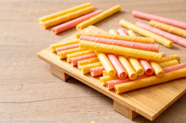 renkli gofret sopa rulo 