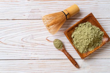 Çeşmeli kibrit yeşil çay tozu