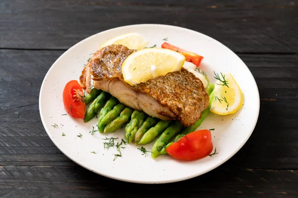 Grilled snapper fish steak — Stock Photo, Image