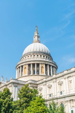 Londra'daki St. Paul Katedrali kilisesi.