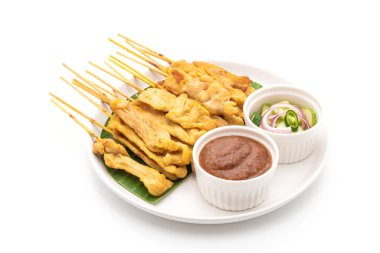 Domuz Satay-ızgara domuz fıstığı sosu veya tatlı ile servis ve 