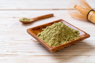 Çeşmeli kibrit yeşil çay tozu