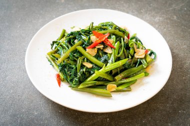 Kızarmış Çin sabah Glory veya su ıspanak