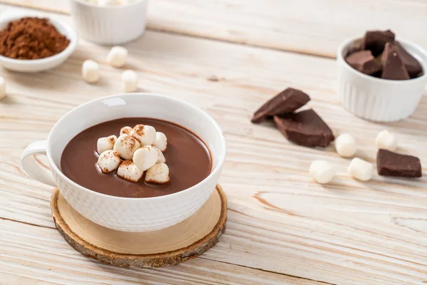 Chocolate caliente con malvaviscos — Foto de Stock