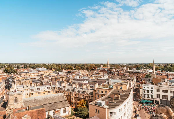 Hög vinkel utsikt över staden Cambridge, Storbritannien — Stockfoto
