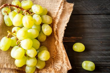 taze yeşil üzüm