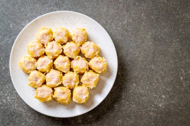 Hamur buğulanmış karides Çince