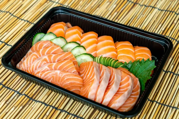 Fresh salmon are sushi and sashimi — Stock Photo, Image