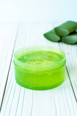 aloe vera jel aloe ile dilimlenmiş