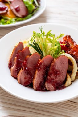 soslu ızgara duck meme