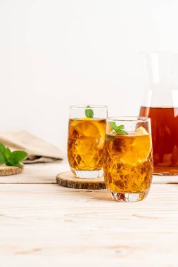Buz limon çay bardak