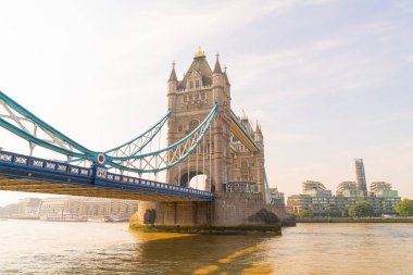 Londra 'daki kule köprüsü
