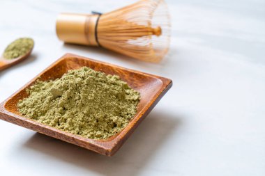 Çeşmeli kibrit yeşil çay tozu