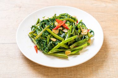 Kızarmış Çin sabah Glory veya su ıspanak