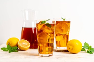 Buz limon çay bardak