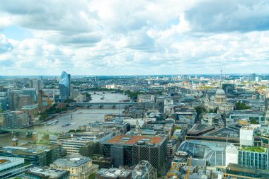 Thames Nehri ile Londra Havacılık Manzarası 