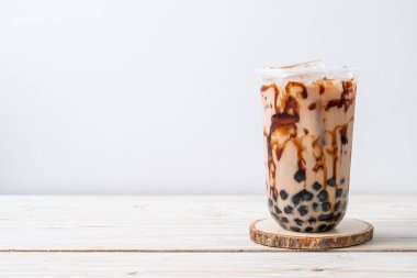 Kabarcıklı Tayvan sütü çayı