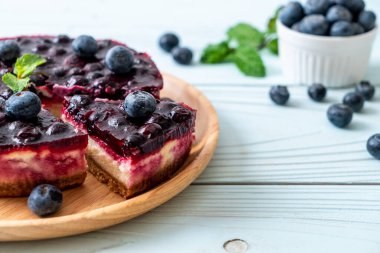 yaban mersini peynirli kek