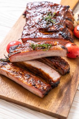 Izgara Barbekü kaburga domuz