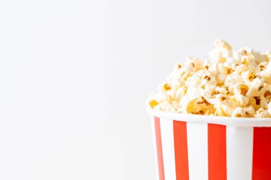 Kovada Patlamış Mısır Filmi