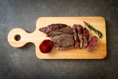 Izgara orta nadir sığır eti biftek