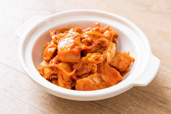 Cerdo frito con kimchi — Foto de Stock