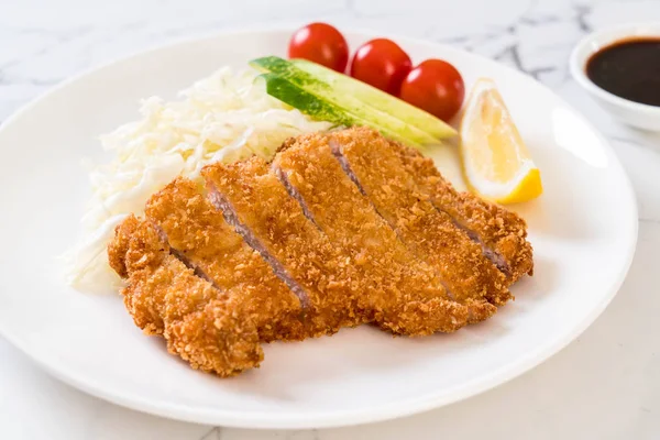 Chuleta de cerdo frita japonesa (conjunto tonkatsu ) —  Fotos de Stock