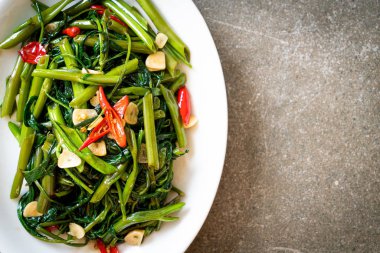 Kızarmış Çin sabah Glory veya su ıspanak