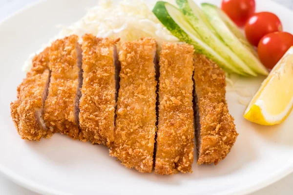 Chuleta de cerdo frita japonesa (conjunto tonkatsu ) —  Fotos de Stock