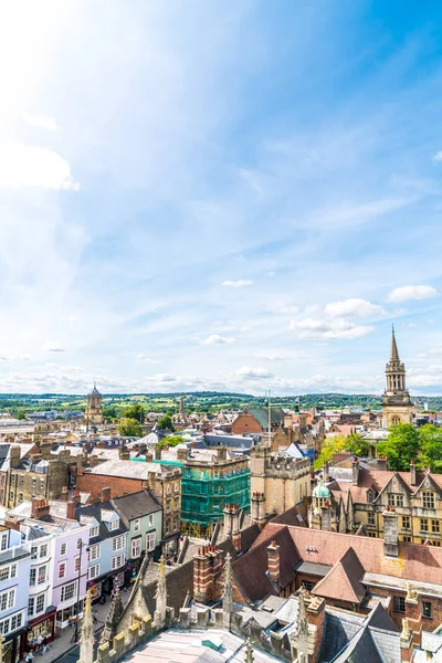 Hög vinkel utsikt över High Street i Oxford City, Storbritannien — Stockfoto