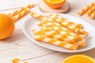 turuncu krem lezzet ile gofret rulo