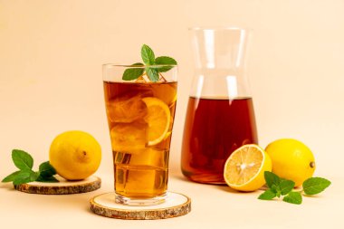 Buz limon çay bardak