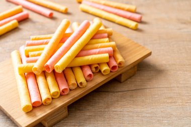 renkli gofret sopa rulo 