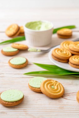 pandan kremalı kurabiyeler