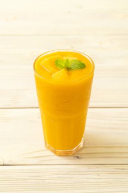 taze mango smoothies 