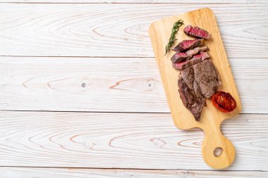 Izgara orta nadir sığır eti biftek